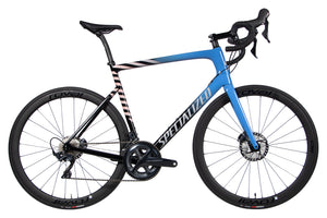 Vue du côte de la chaîne du Specialized Tarmac SL6 Comp