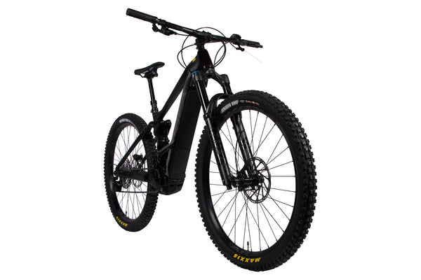 Vue diagonale du Orbea Wild FS M20