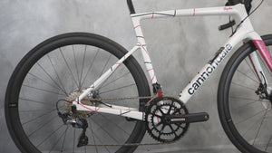 Vidéo du Cannondale SuperSix EVO Hi-MOD Disc Ultegra