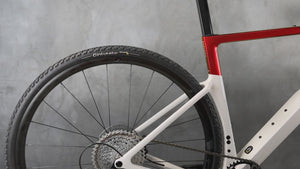 Video du 3T Exploro RaceMax Ekar Red White