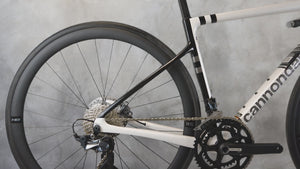 Video du Cannondale SuperSix EVO Carbon Disc Ultegra