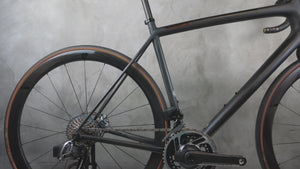 Video du Specialized S-Works Aethos SRAM Red eTap AXS